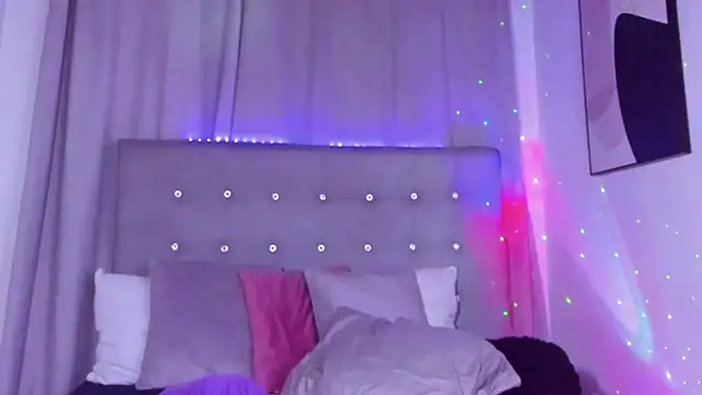 Snapshot of Anaroussew02 chatting on October 2, 3:11 am Anaroussew02 online show from October 2, 3:11 am