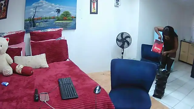 TheDramadoll online show from October 25, 1:41 pm