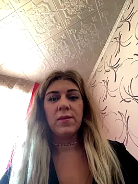 Lusi Luxary online show from October 18, 8:50 am