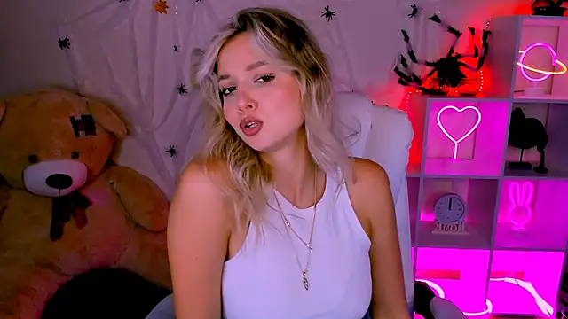 Snapshot of melissa_richardson chatting on October 16, 4:31 pm melissa richardson online show from October 16, 4:31 pm