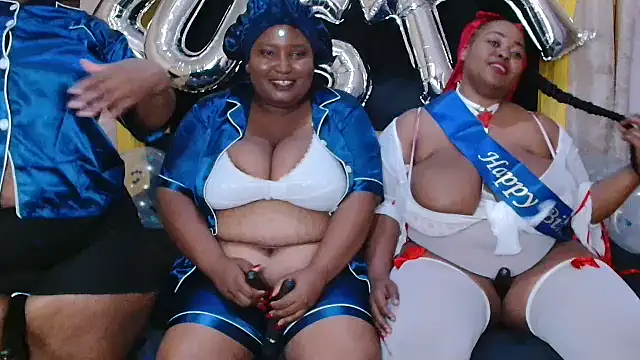 Lusty N Busty online show from October 11, 4:20 pm