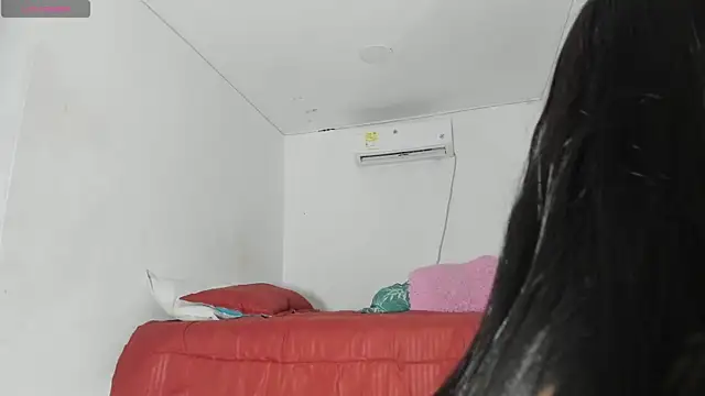 flor herrera01 online show from October 12, 5:21 am