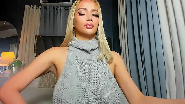 KylieSonique online show from February 27, 4:56 am