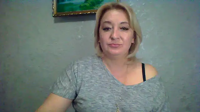 Snapshot of ArielXLoveresss chatting on October 4, 9:04 am ArielXLoveresss online show from October 4, 9:04 am