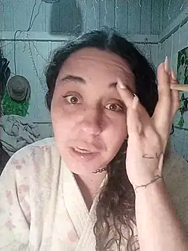 Snapshot of Fellyna chatting on October 19, 3:47 pm Fellyna online show from October 19, 3:47 pm