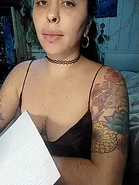 Snapshot of Fellyna chatting on September 19, 9:58 pm Fellyna online show from September 19, 9:58 pm