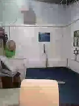 Snapshot of Fellyna chatting on October 23, 7:09 pm Fellyna online show from October 23, 7:09 pm