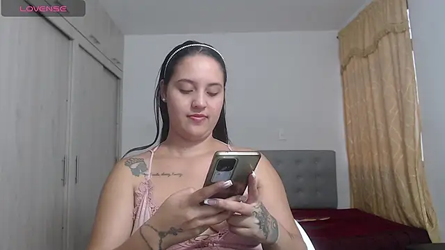 Snapshot of Anthonela_Queen chatting on October 21, 9:30 pm Anthonela Queen online show from October 21, 9:30 pm