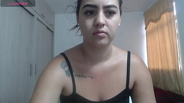 Snapshot of Anthonela_Queen chatting on October 8, 1:04 pm Anthonela Queen online show from October 8, 1:04 pm