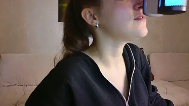 misssparky online show from September 17, 2:48 pm