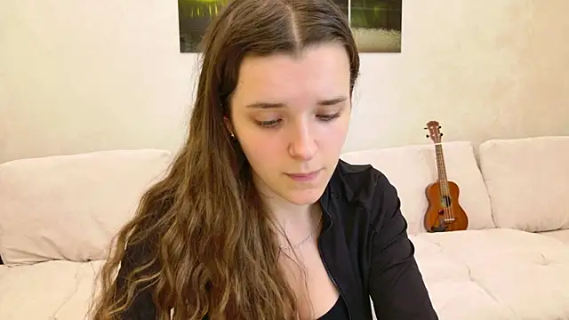 misssparky online show from September 10, 5:02 pm