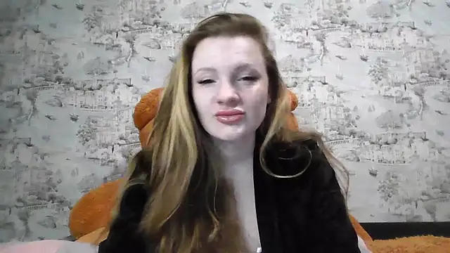 Eveline May online show from February 12, 5:03 pm