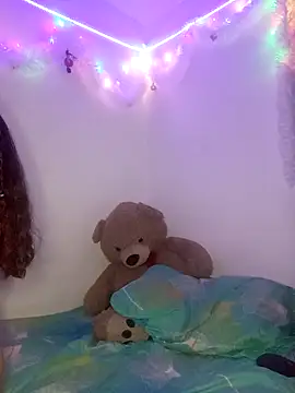 Valen thompsom 002 online show from December 17, 4:05 am