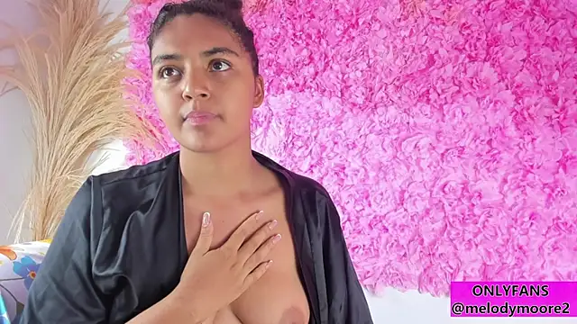 Melodymoore  online show from November 2, 10:13 pm