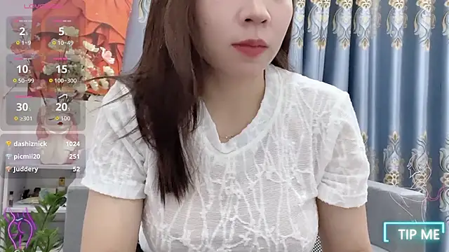 Snapshot of shishi_101 chatting on October 31, 12:31 pm shishi 101 online show from October 31, 12:31 pm