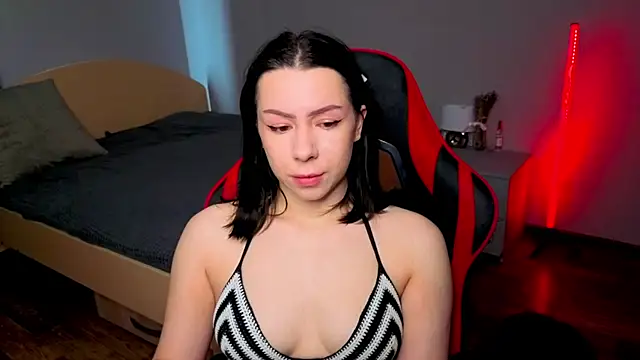 meganluss online show from May 19, 3:35 am