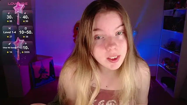 Strawberry juli online show from October 3, 6:29 am