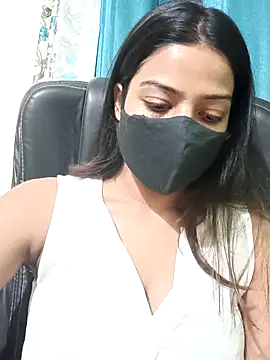 CRAZY  BITE online show from February 7, 9:29 pm