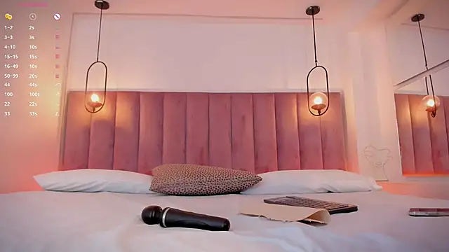 Snapshot of Haily_b chatting on October 23, 8:26 pm Haily b online show from October 23, 8:26 pm