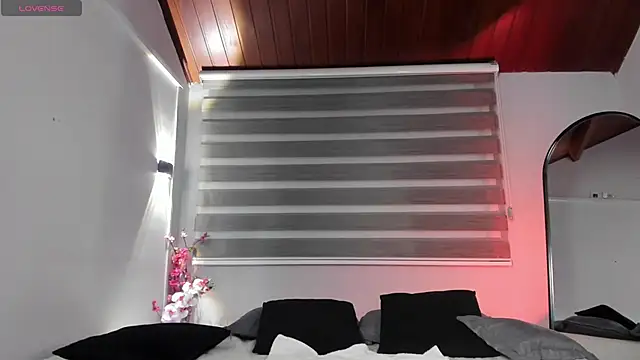 Snapshot of sweet_obsession__ chatting on October 25, 10:49 pm sweet obsession online show from October 25, 10:49 pm