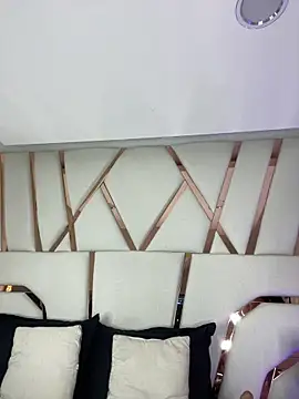 Madisson-Rivas online show from January 31, 8:40 pm