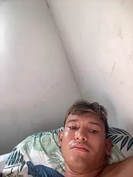 Babyalienqm online show from February 27, 1:33 pm