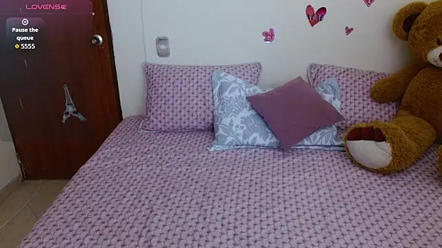 Snapshot of Pamela_Skyangels chatting on September 15, 6:26 pm Pamela Skyangels online show from September 15, 6:26 pm