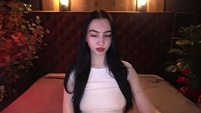 WildKittenX  online show from April 9, 5:43 am