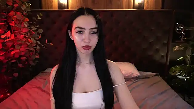 WildKittenX  online show from February 9, 7:10 am