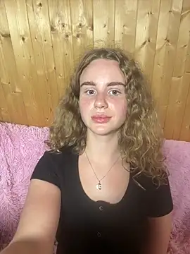 Snapshot of nemesidaM chatting on September 9, 3:01 pm nemesidaM online show from September 9, 3:01 pm