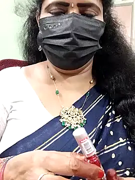 Snapshot of abinaya26 chatting on October 21, 7:18 pm abinaya26 online show from October 21, 7:18 pm