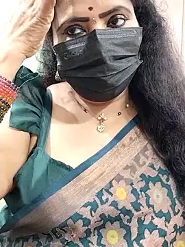 Snapshot of abinaya26 chatting on October 28, 8:09 am abinaya26 online show from October 28, 8:09 am