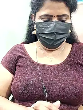 Snapshot of abinaya26 chatting on October 4, 8:13 pm abinaya26 online show from October 4, 8:13 pm