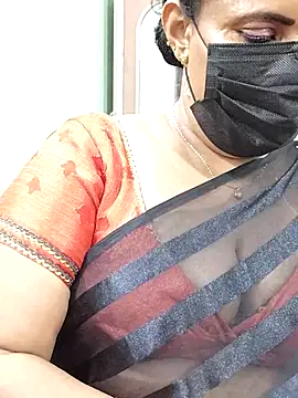 Snapshot of abinaya26 chatting on September 25, 5:55 pm abinaya26 online show from September 25, 5:55 pm