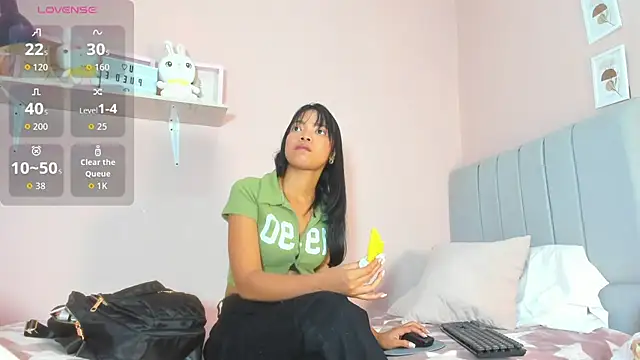 Snapshot of mary_cute9 chatting on September 29, 12:10 pm mary cute9 online show from September 29, 12:10 pm