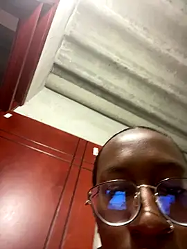 Qeen blackk online show from October 19, 10:01 pm