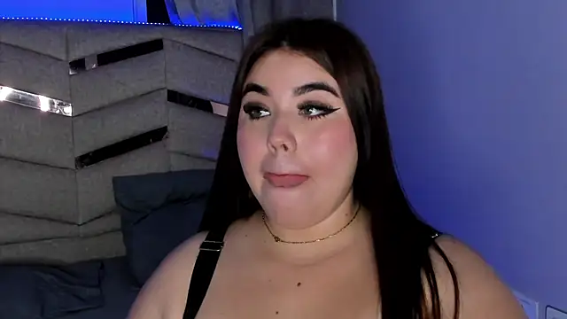 MadissonLee   online show from January 7, 9:40 pm