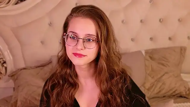 Snapshot of RileyMimicho chatting on October 12, 9:06 pm RileyMimicho online show from October 12, 9:06 pm