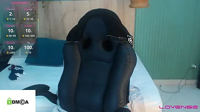 Snapshot of yessila_parker chatting on September 13, 2:19 am yessila parker online show from September 13, 2:19 am