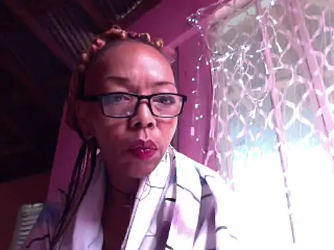 Ladyzee25 online show from April 3, 1:42 pm