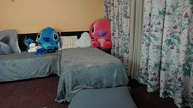 Snapshot of Maddison_Summer chatting on September 19, 10:09 pm Maddison Summer online show from September 19, 10:09 pm