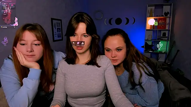 Snapshot of helli_belli chatting on October 6, 7:18 pm helli belli online show from October 6, 7:18 pm