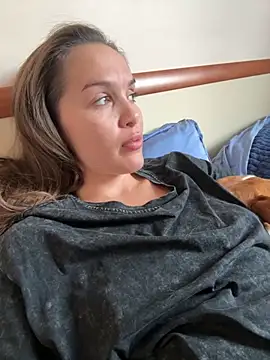 Beverly Hilll online show from October 4, 1:39 pm