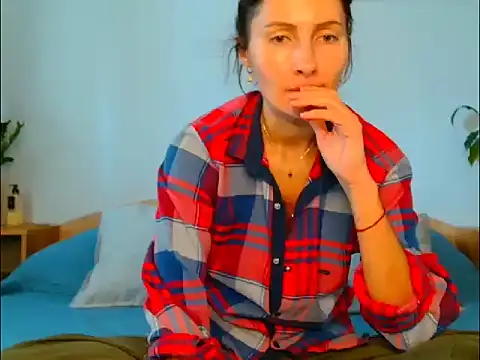 Snapshot of Irina9793 chatting on October 23, 9:04 am Irina9793 online show from October 23, 9:04 am