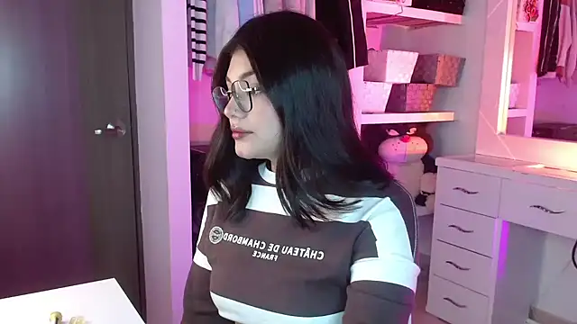  Camilaaa  online show from September 24, 12:59 pm