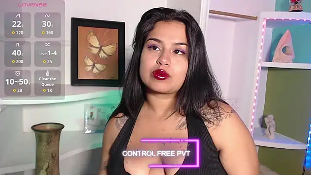 SamanthaSmiithh online show from December 22, 11:30 pm