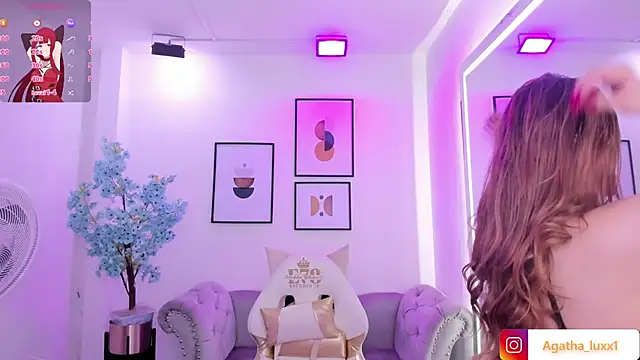 Agatha luxx online show from October 29, 12:42 pm