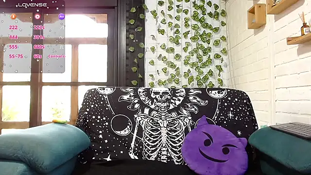 Snapshot of LiraSonnett chatting on September 24, 9:14 pm LiraSonnett online show from September 24, 9:14 pm