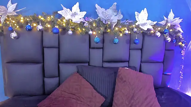 DANESKA HILLER online show from December 16, 8:04 pm