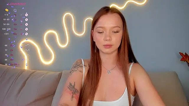 dinky  emily online show from September 21, 12:48 pm